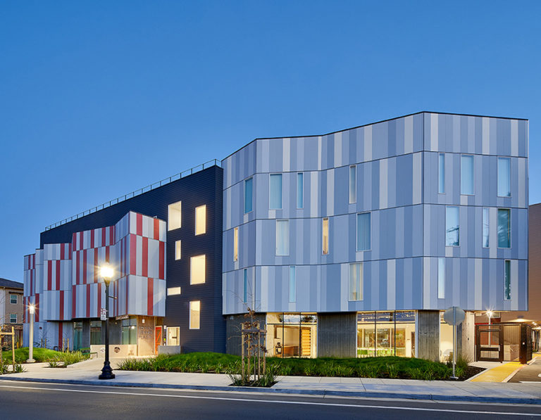 本纳广场外部